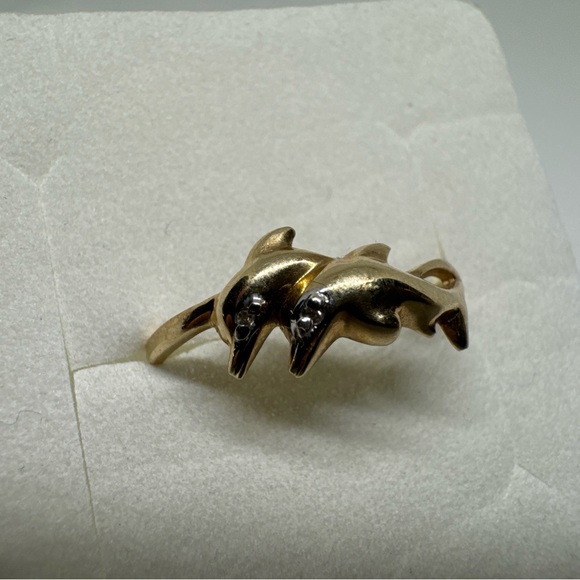 Jewelry - Vintage 10k Yellow Gold Dolphin Ring Size 8.75 Diamond Eyes Ocean Beach